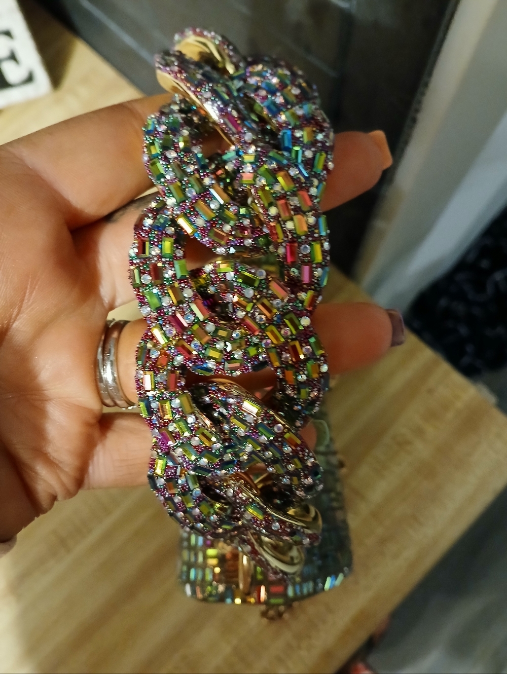 Kurt Geiger NWT Irradescent Rhinestone Kensington W/Gorgeous Handle & Dustbag - Picture 4 of 9